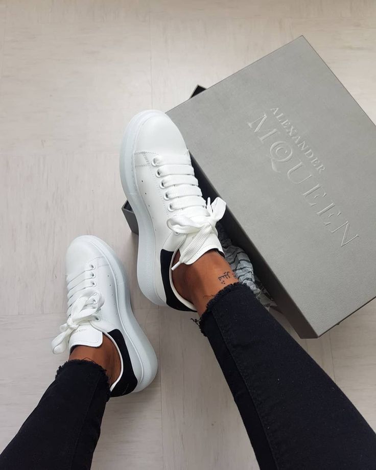 Alexander McQueen Sneakers Beyaz Siyah