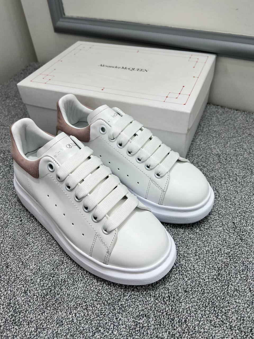 Alexander McQueen Sneakers Beyaz Pembe