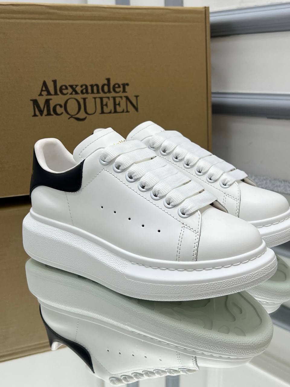 Alexander McQueen Sneakers Beyaz Siyah