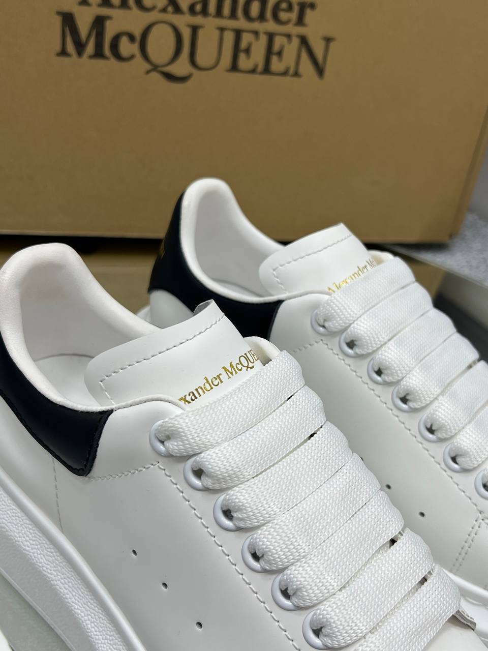 Alexander McQueen Sneakers Beyaz Siyah