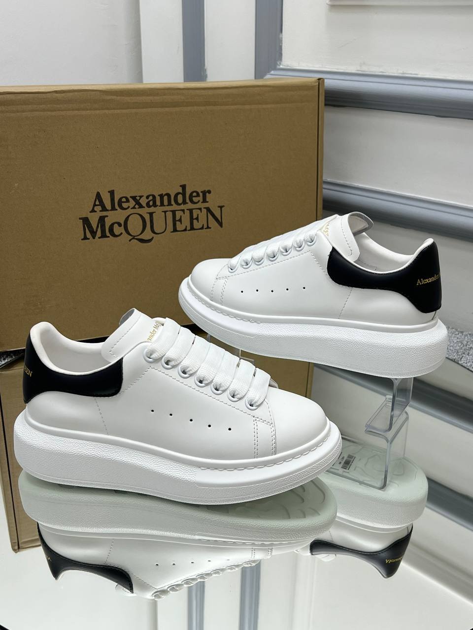 Alexander McQueen Sneakers Beyaz Siyah