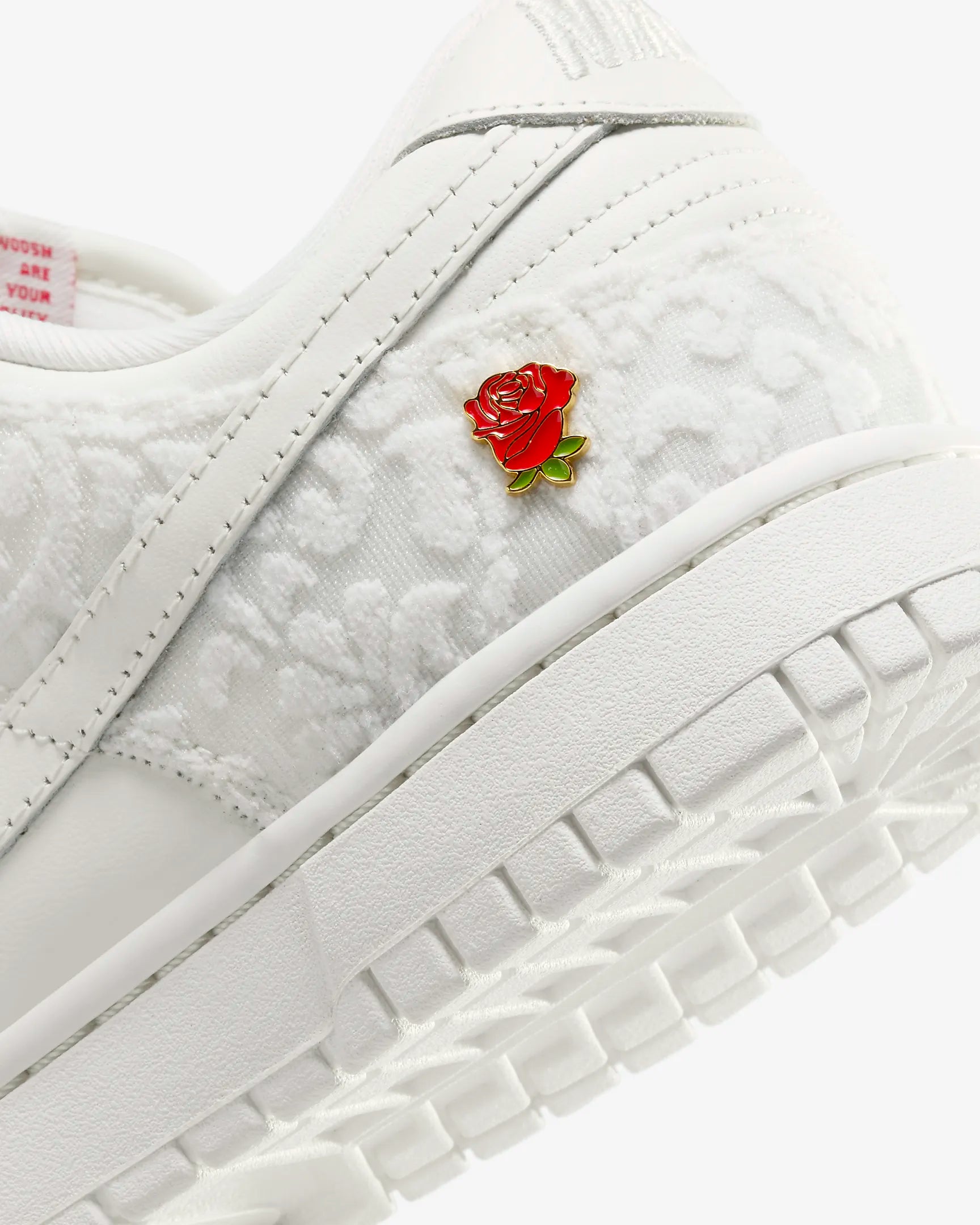 NIKE DUNK LOW GIVE HER FLOWERS