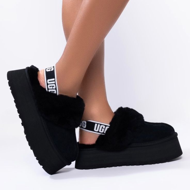 UGG Funkette Siyah Platform Sandalet